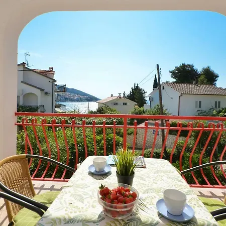 House Juretic - 50 M From The