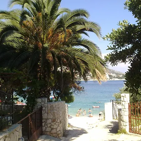 Apartment House Juretic - 50 M From The *