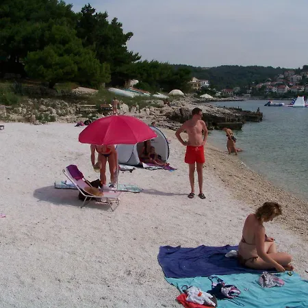 Apartment House Juretic - 50 M From The Trogir
