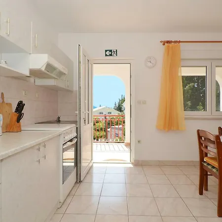 Apartment House Juretic - 50 M From The Trogir