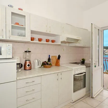 Apartment House Juretic - 50 M From The *
