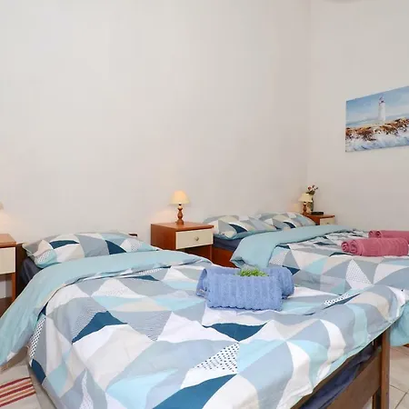 House Juretic - 50 M From The Apartment *
