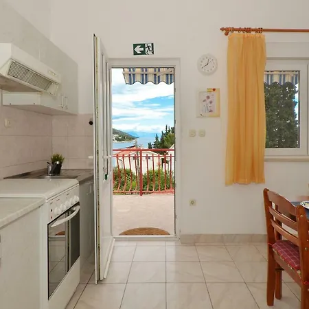Apartment House Juretic - 50 M From The *