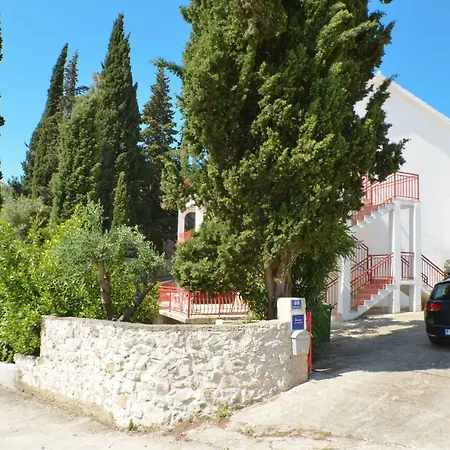 Apartment House Juretic - 50 M From The