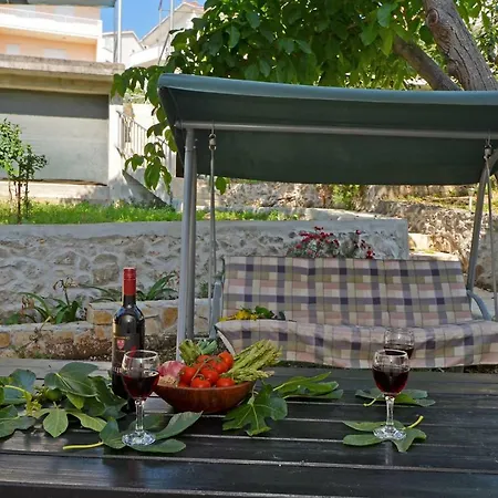 House Juretic - 50 M From The * Traù